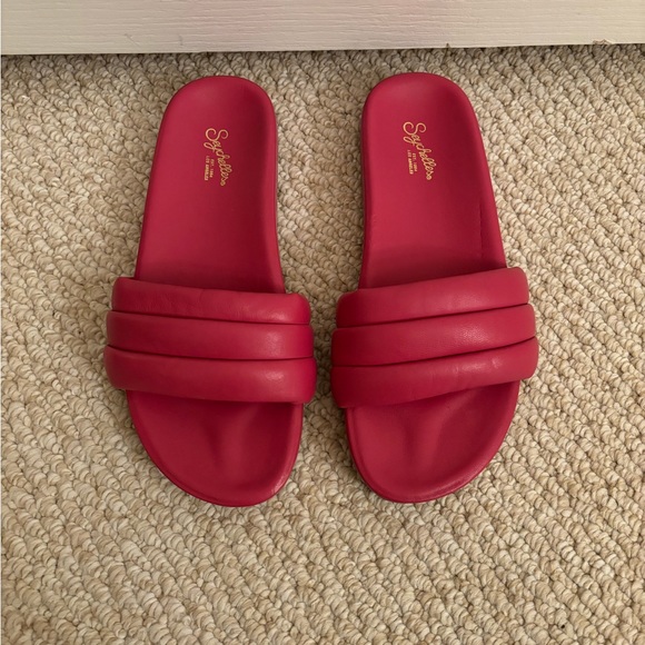 NWOT SEYCHELLES Low Key Puffy Classic Slide in Fuchsia - Picture 2 of 9